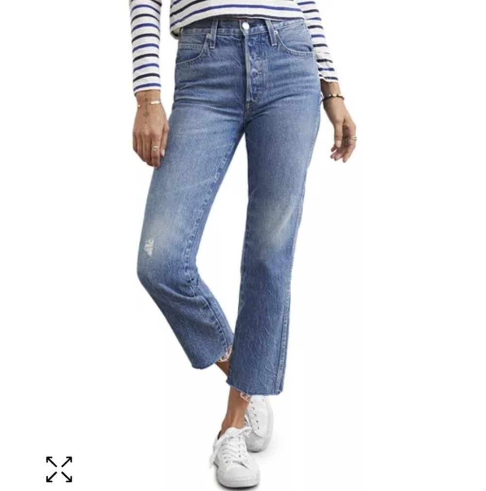 AMO Loverboy Frayed Hem Easy Fit Cotton Cropped Jeans in Stargaze Size 25